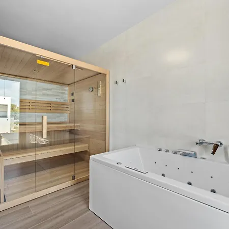 Maem Villa *