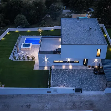 Βίλα Maem Πούλα