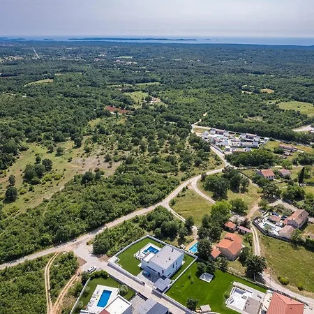 Villa Maem Pula